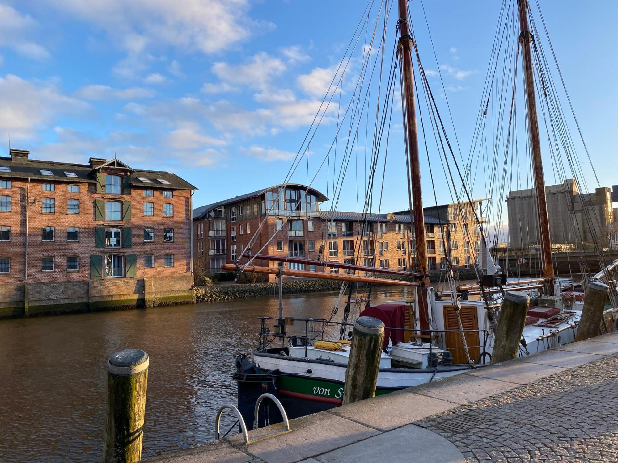 Simmerdeis Am Hafen Husum  Extérieur photo