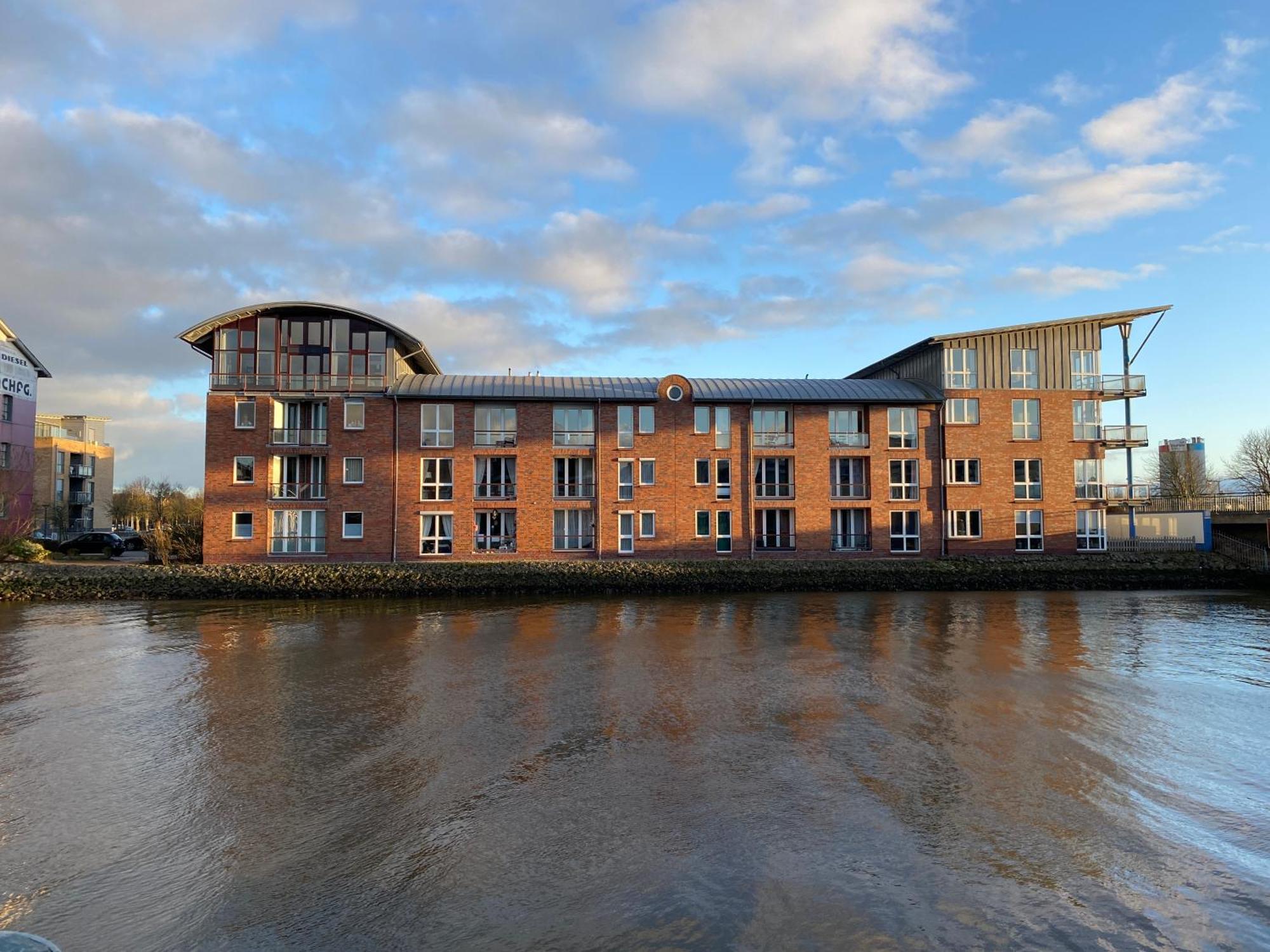 Simmerdeis Am Hafen Husum  Extérieur photo